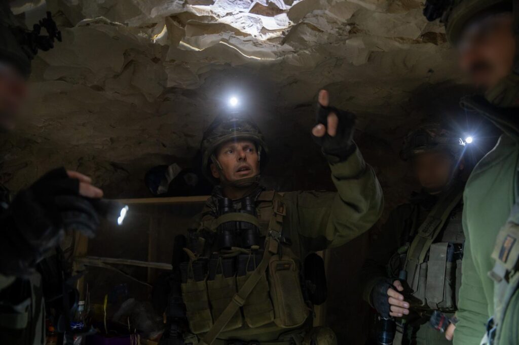 הוחרמו למעלה מ-10,000 אמצעי לחימה והותקפו מאות מטרות