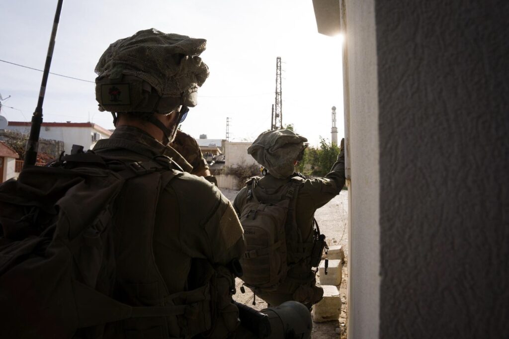 הוחרמו למעלה מ-10,000 אמצעי לחימה והותקפו מאות מטרות