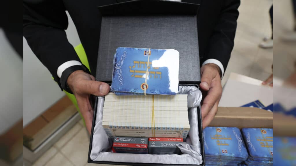 הגבאים הבוכרים התכנסו לחנוך בית כנסת ע"ש חמיו של הנגיד