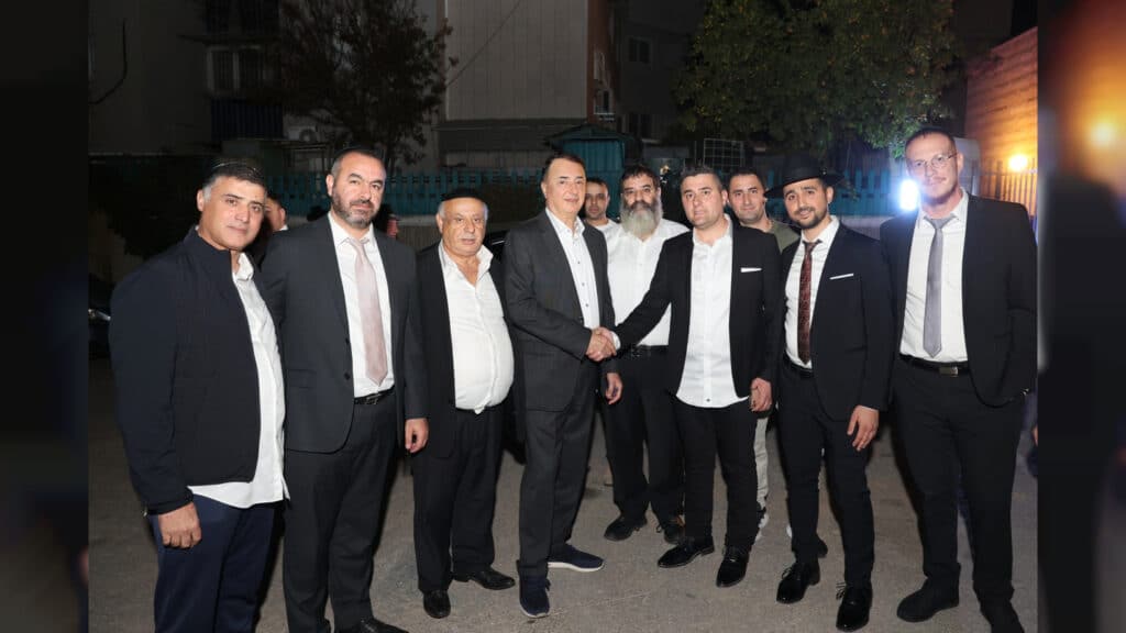 הגבאים הבוכרים התכנסו לחנוך בית כנסת ע"ש חמיו של הנגיד