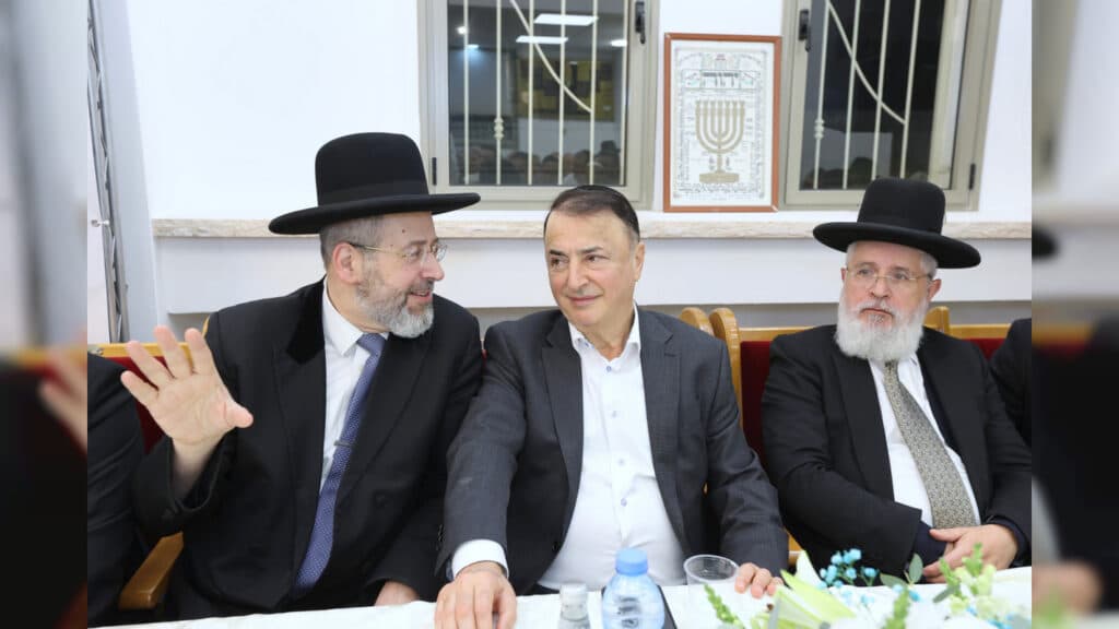 הגבאים הבוכרים התכנסו לחנוך בית כנסת ע"ש חמיו של הנגיד