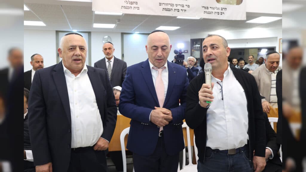 הגבאים הבוכרים התכנסו לחנוך בית כנסת ע"ש חמיו של הנגיד