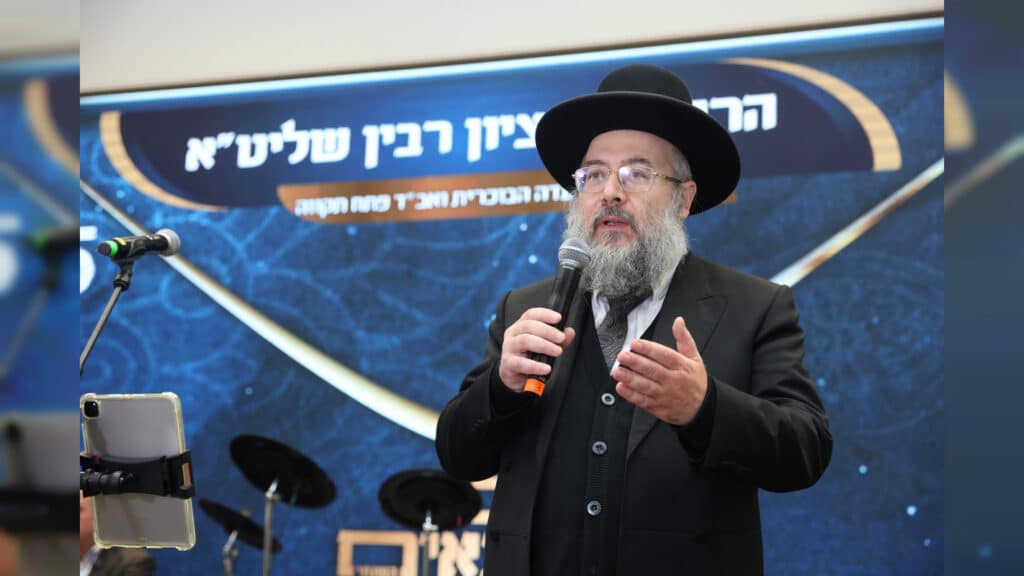 הגבאים הבוכרים התכנסו לחנוך בית כנסת ע"ש חמיו של הנגיד