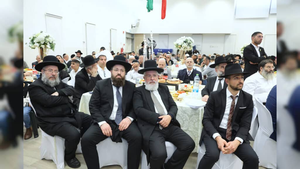 הגבאים הבוכרים התכנסו לחנוך בית כנסת ע"ש חמיו של הנגיד