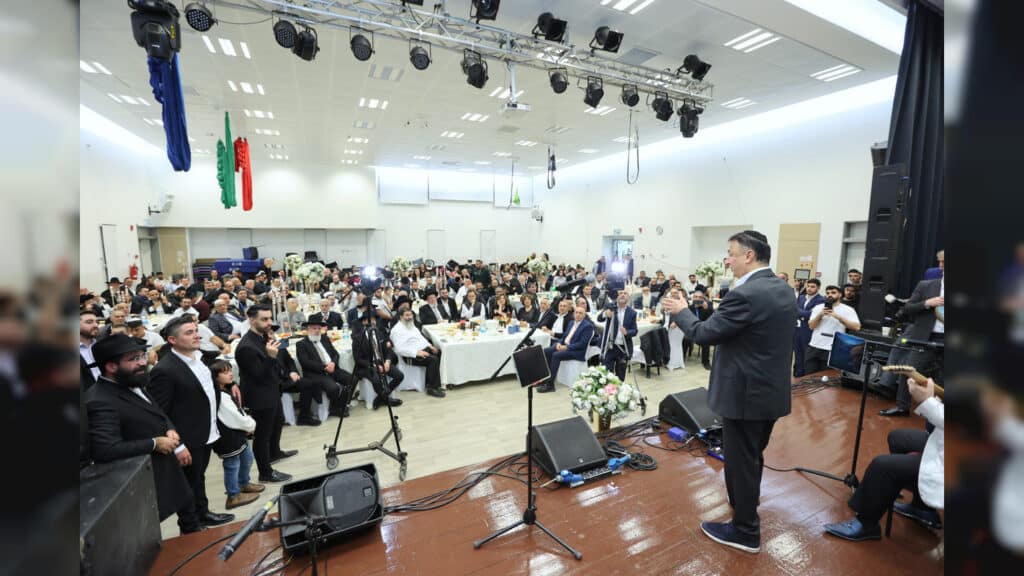 הגבאים הבוכרים התכנסו לחנוך בית כנסת ע"ש חמיו של הנגיד