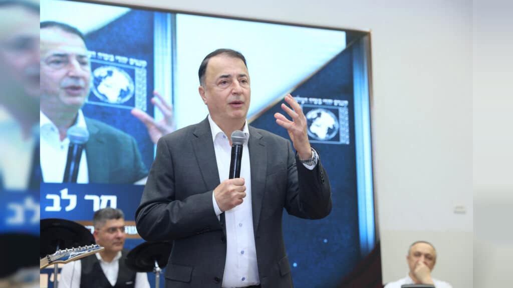 הגבאים הבוכרים התכנסו לחנוך בית כנסת ע"ש חמיו של הנגיד