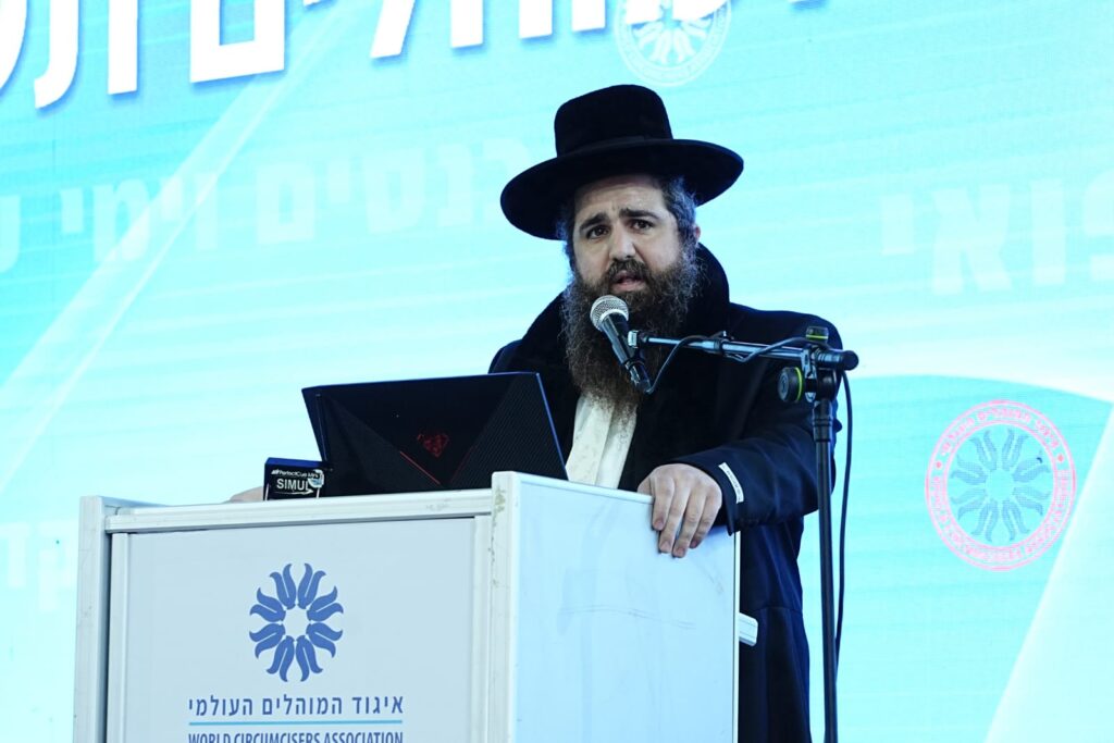 הגר"י אזרחי זעק: "גוזרים נגד התורה, שלא יגזרו נגד ברית מילה"