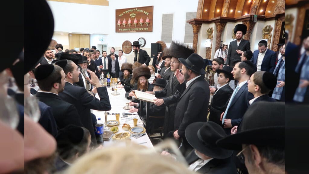 במעמד האדמו"ר: החתן צעיר סיים את הש"ס בימי השבע ברכות