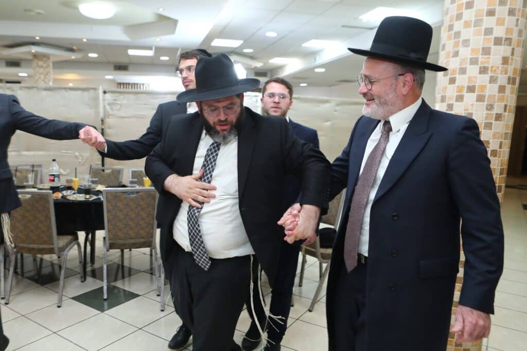 תיעוד: מעמד "כבוד התורה" בכולל הר"ן לרגל סיום מסכת