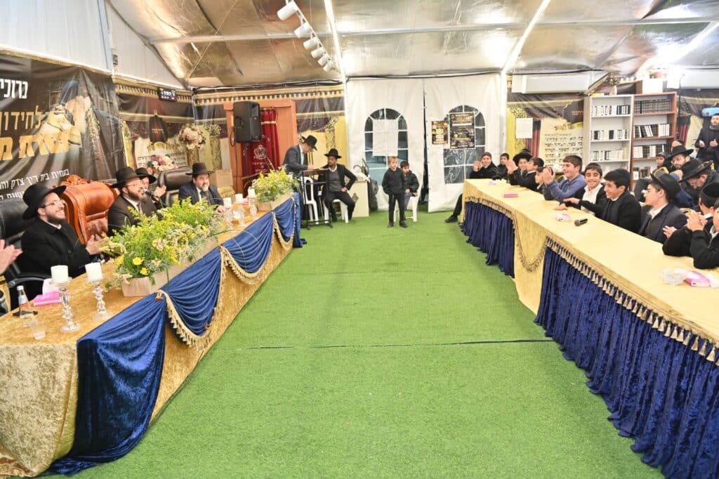 כינוס מרשים וחידון הלכה לכבוד 'תורת מרן' בנתיבות כינוס מרשים וחידון הלכה לכבוד 'תורת מרן' בנתיבות