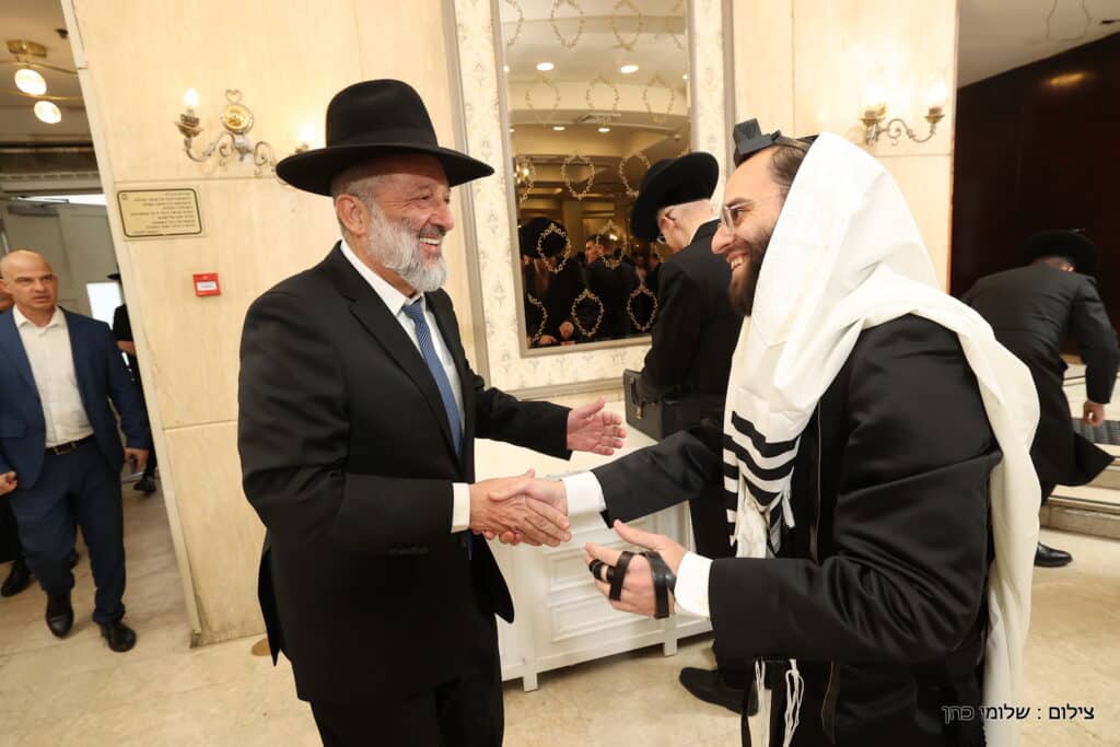 היועץ החרדי לנשיא ערך ברית לבנו - כמעט כולם התייצבו