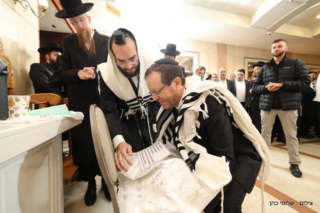 היועץ החרדי לנשיא ערך ברית לבנו - כמעט כולם התייצבו