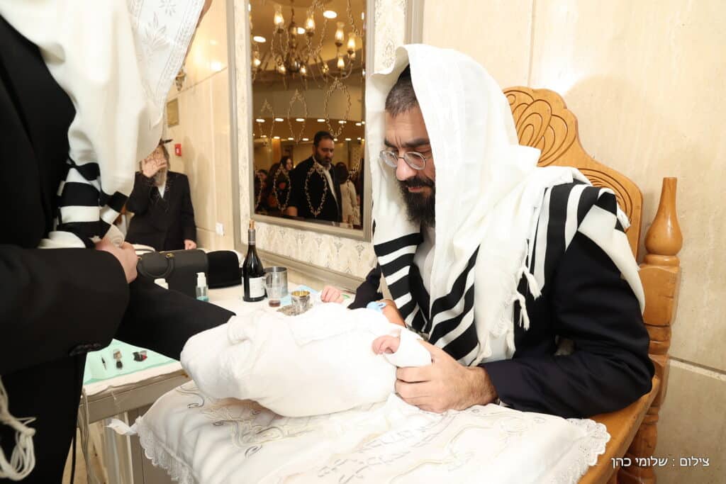 היועץ החרדי לנשיא ערך ברית לבנו - כמעט כולם התייצבו