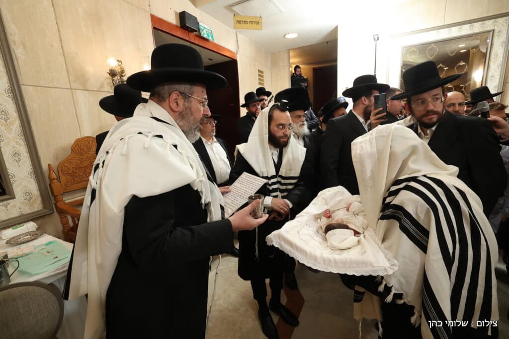 היועץ החרדי לנשיא ערך ברית לבנו - כמעט כולם התייצבו