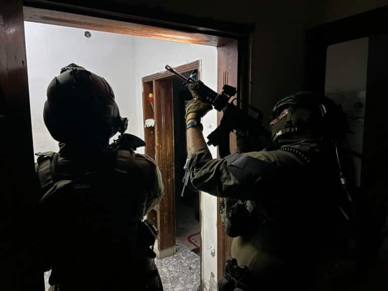 כוחות צה''ל מיפו את בית המחבל שביצע את הפיגוע בצומת אבישר. צילום דו''צ (2)