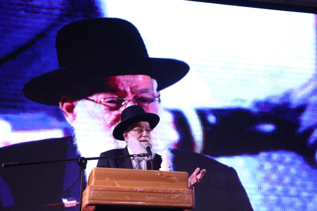 גלריה: 350 אברכים הוסמכו להוראה במעמד מרומם