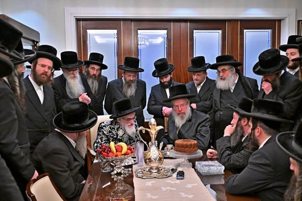 גלריה: מסע המלכות של האדמו"ר מויז'ניץ בלונדון