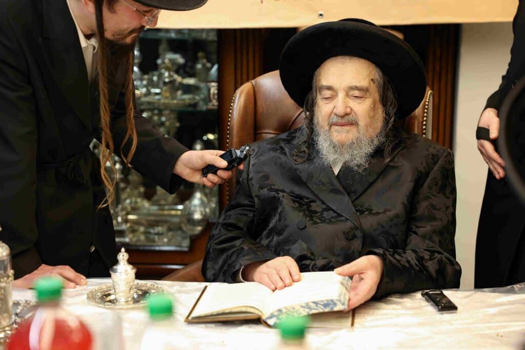 גלריה: מעמד לחיים במעונו של הגה"צ רבי יעקב מאיר שכטר