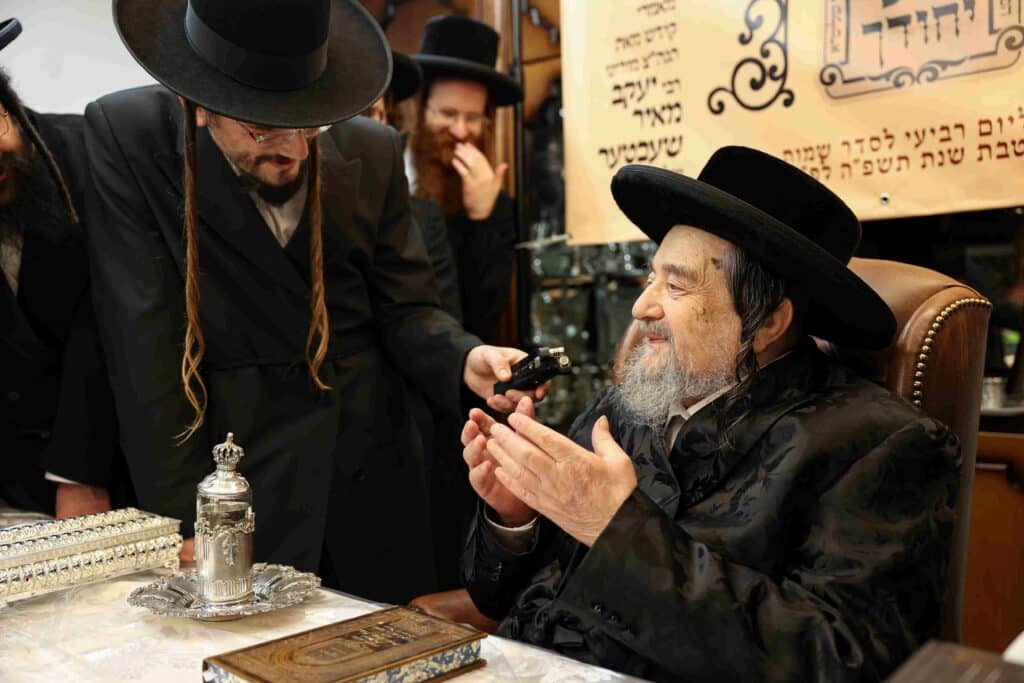 גלריה: מעמד לחיים במעונו של הגה"צ רבי יעקב מאיר שכטר