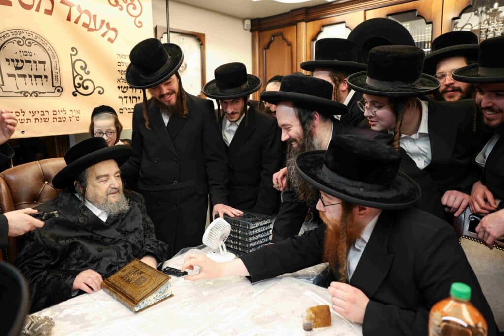 גלריה: מעמד לחיים במעונו של הגה"צ רבי יעקב מאיר שכטר