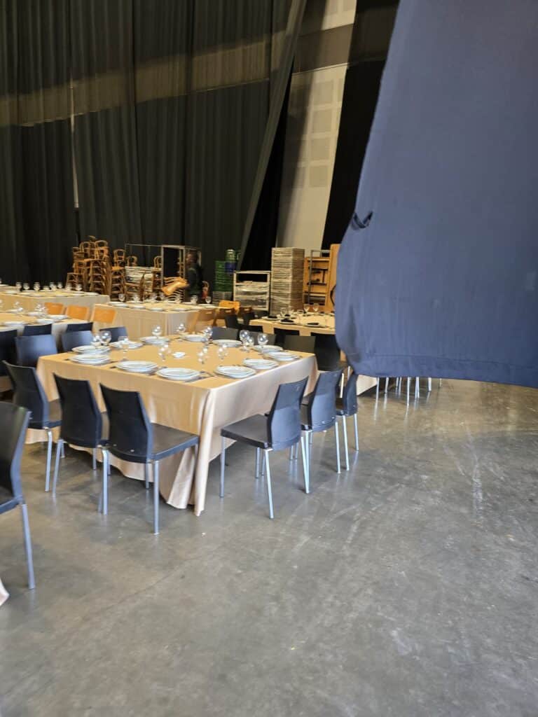 גלריה מיוחדת: בגני התערוכה נערכים לאירוע היהודי הגדול בעולם