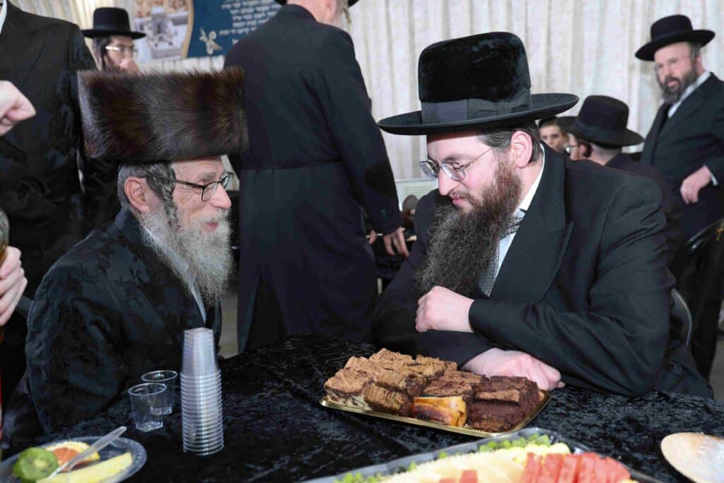 בהשתתפות בן האדמו"ר: ספר תורה הופקד עד ביאת המשיח