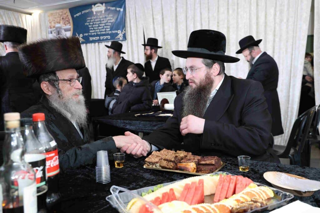 בהשתתפות בן האדמו"ר: ספר תורה הופקד עד ביאת המשיח