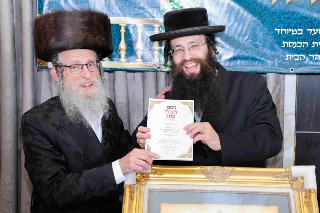 בהשתתפות בן האדמו"ר: ספר תורה הופקד עד ביאת המשיח