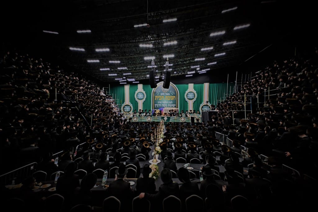 בלונדון חנכו את בניין תלמוד תורה ויז'ניץ בשילוב הכנסת ס"ת בלונדון חנכו את בניין תלמוד תורה ויז'ניץ בשילוב הכנסת ס"ת