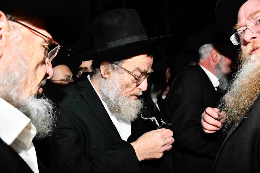 שרידה לדור דעה: אלפים ליוו למנוחות את הרבנית ברגמן ע"ה