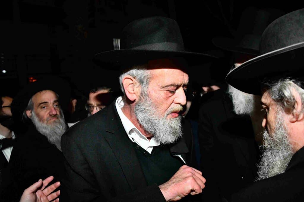 שרידה לדור דעה: אלפים ליוו למנוחות את הרבנית ברגמן ע"ה