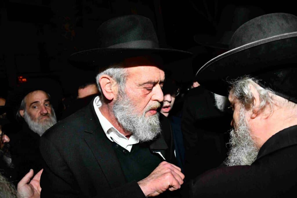 שרידה לדור דעה: אלפים ליוו למנוחות את הרבנית ברגמן ע"ה