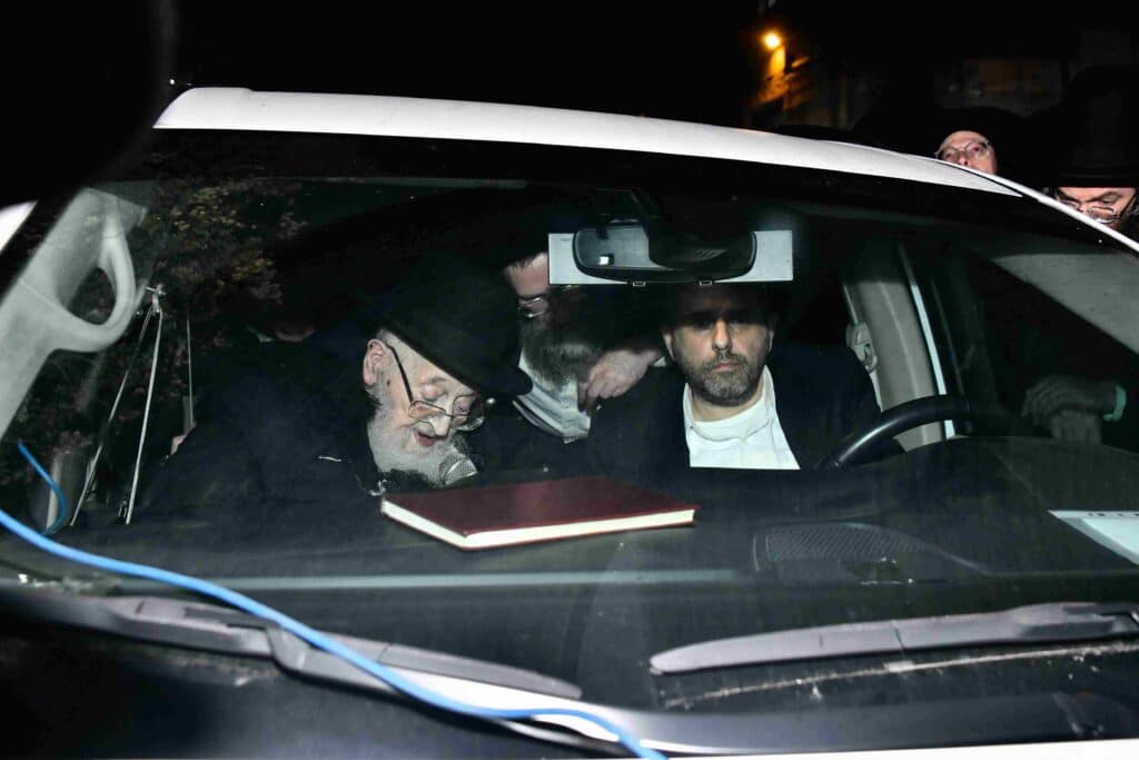 שרידה לדור דעה: אלפים ליוו למנוחות את הרבנית ברגמן ע"ה