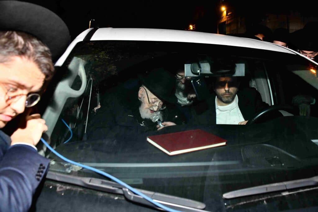 שרידה לדור דעה: אלפים ליוו למנוחות את הרבנית ברגמן ע"ה