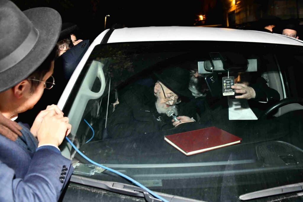 שרידה לדור דעה: אלפים ליוו למנוחות את הרבנית ברגמן ע"ה