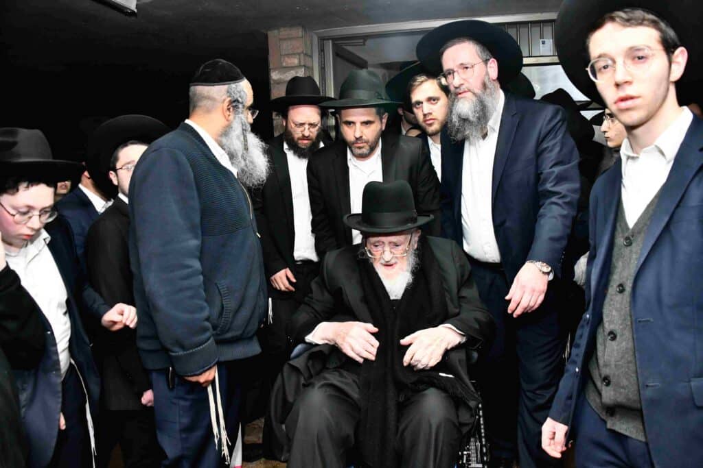 שרידה לדור דעה: אלפים ליוו למנוחות את הרבנית ברגמן ע"ה