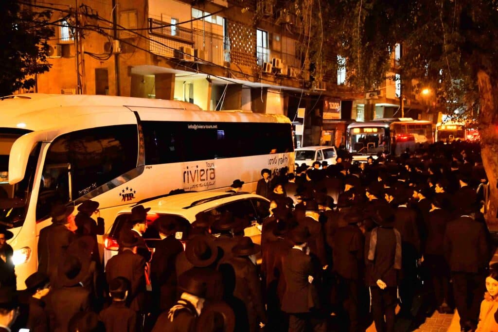 שרידה לדור דעה: אלפים ליוו למנוחות את הרבנית ברגמן ע"ה