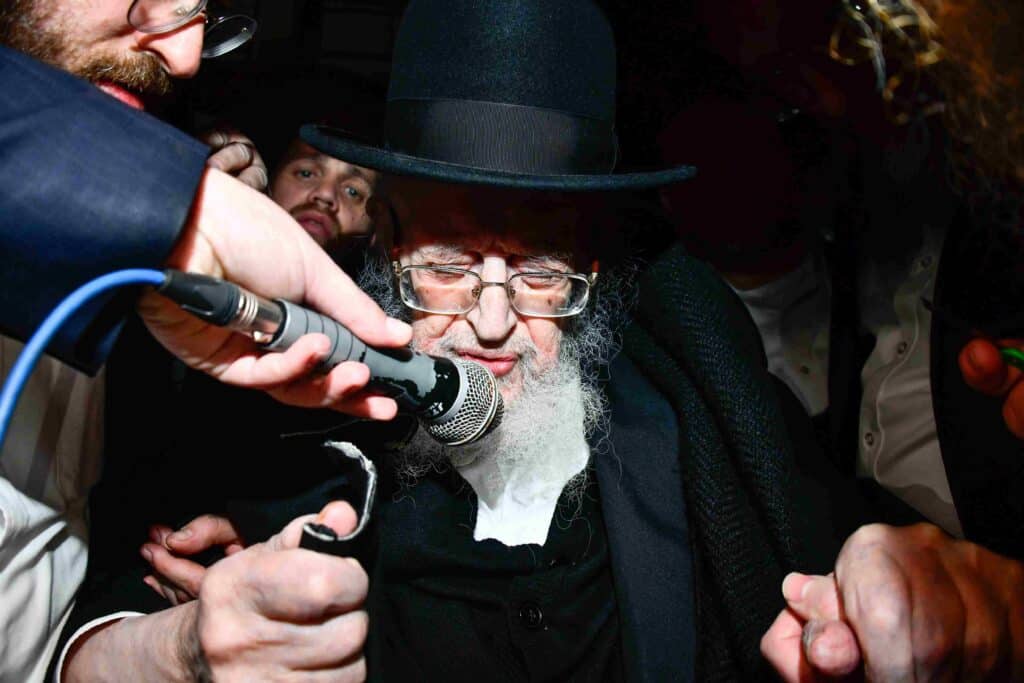 שרידה לדור דעה: אלפים ליוו למנוחות את הרבנית ברגמן ע"ה