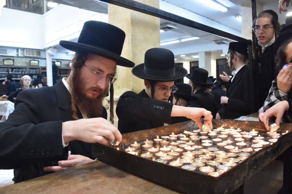 האדמו"ר מאלכסנדר ערך טיש ביום היארצייט של האדמו"ר השני