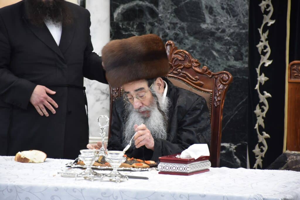 האדמו"ר מאלכסנדר ערך טיש ביום היארצייט של האדמו"ר השני