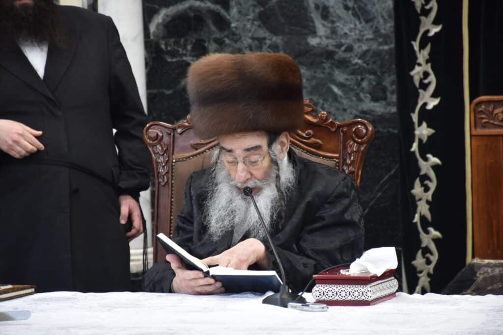 האדמו"ר מאלכסנדר ערך טיש ביום היארצייט של האדמו"ר השני