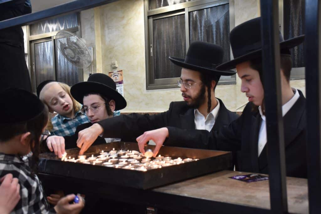 האדמו"ר מאלכסנדר ערך טיש ביום היארצייט של האדמו"ר השני