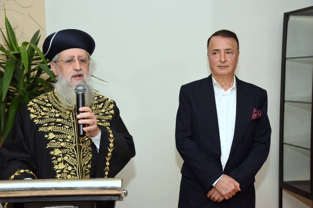 הראשל"צ והשרים עלו לברך את הנגיד ב'שבע ברכות' לבנו הראשל"צ והשרים עלו לברך את הנגיד ב'שבע ברכות' לבנו