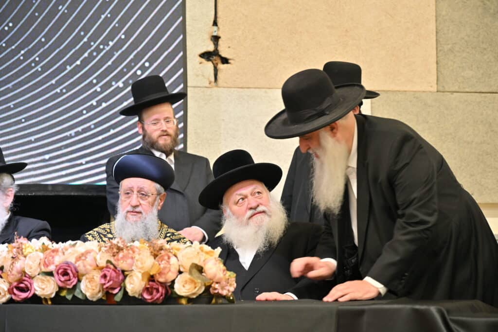 תיעוד מרגש: באשדוד חגגו מסיבת חנוכה לילדים המיוחדים תיעוד מרגש: באשדוד חגגו מסיבת חנוכה לילדים המיוחדים