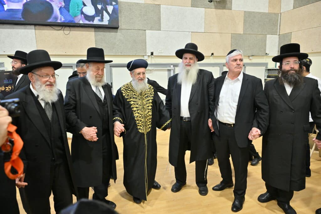 תיעוד מרגש: באשדוד חגגו מסיבת חנוכה לילדים המיוחדים תיעוד מרגש: באשדוד חגגו מסיבת חנוכה לילדים המיוחדים