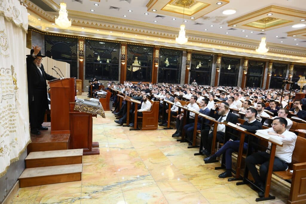מרן הגרמ"ה הירש: "יש היום כל כך הרבה ניסיונות לבחורים"