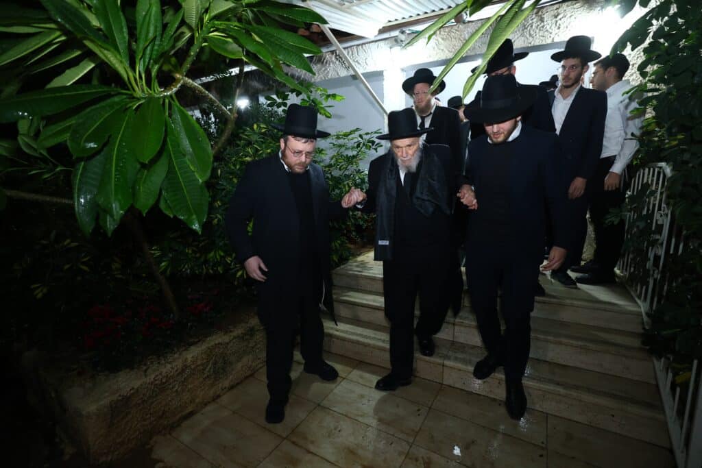 מרן הגרמ"ה הירש: "יש היום כל כך הרבה ניסיונות לבחורים"