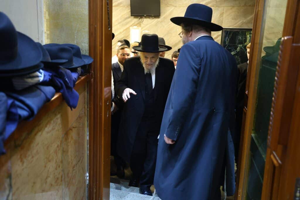 מרן הגרמ"ה הירש: "יש היום כל כך הרבה ניסיונות לבחורים"