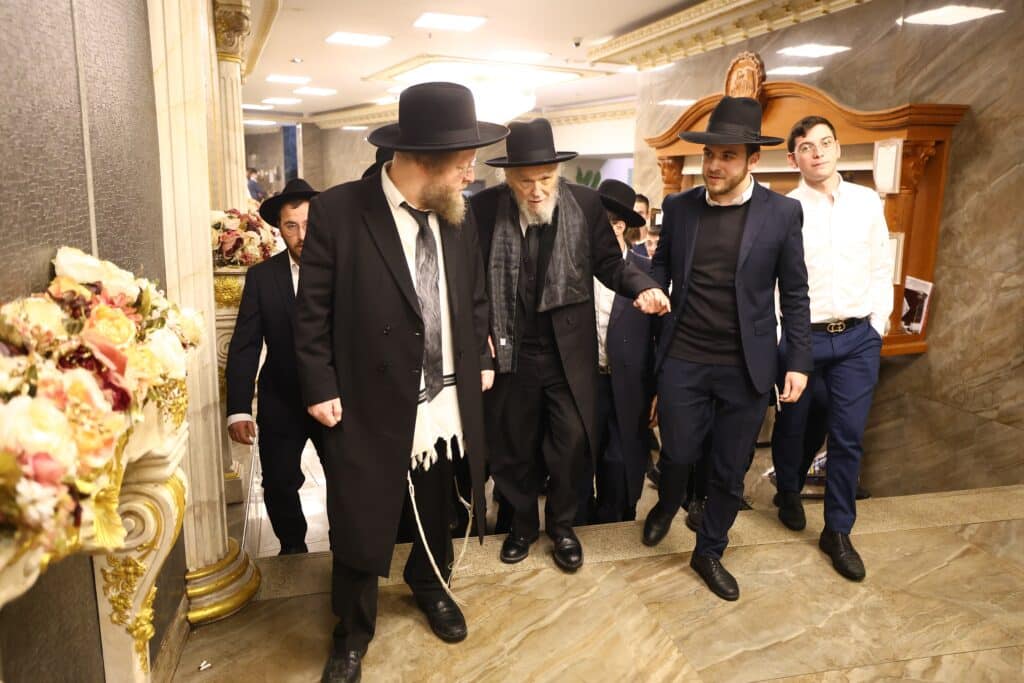 מרן הגרמ"ה הירש: "יש היום כל כך הרבה ניסיונות לבחורים"