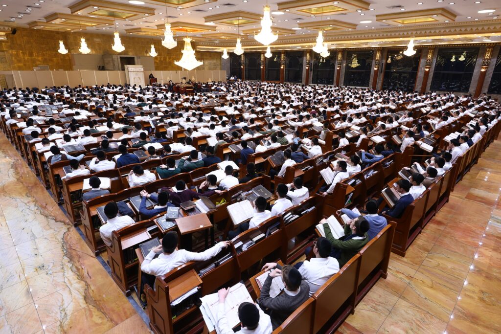 מרן הגרמ"ה הירש: "יש היום כל כך הרבה ניסיונות לבחורים"